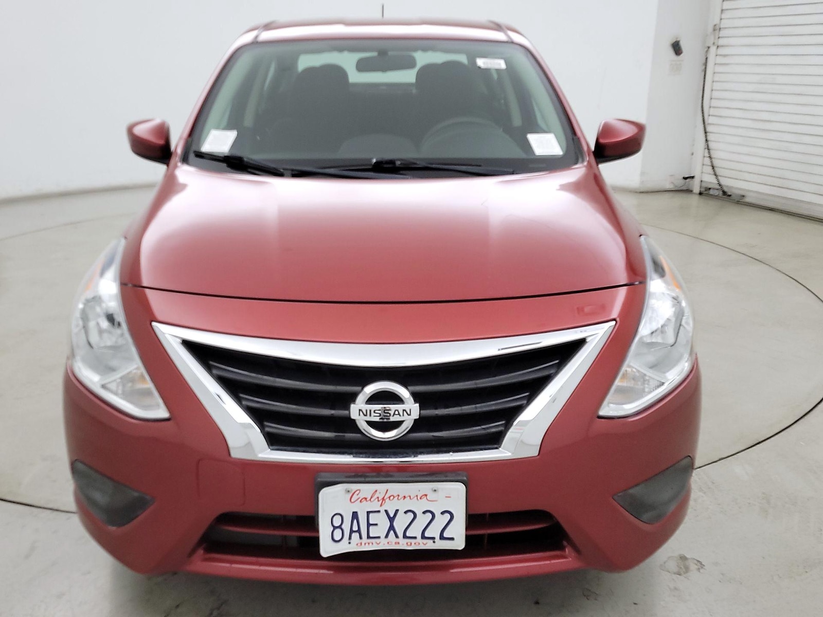 nissan versa sedan 2018 3N1CN7APXJL843410 image